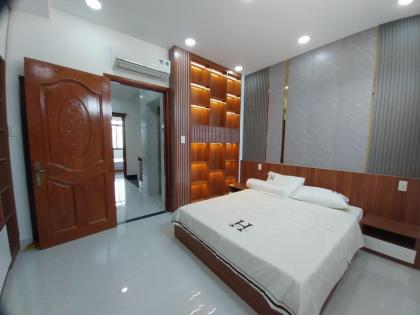 Biệt thự 4 lầu đẹp lung linh khu VIP Nguyễn Oanh, ngang 8m, 160m2, tặng NT có gara 19.5 tỷ