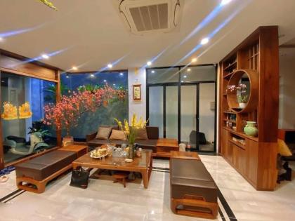 bán gấp căn biệt thự Nguyễn Đình Thi Thụy Khuê Tây Hồ dt 246 m2 giá bán 95 tỷ