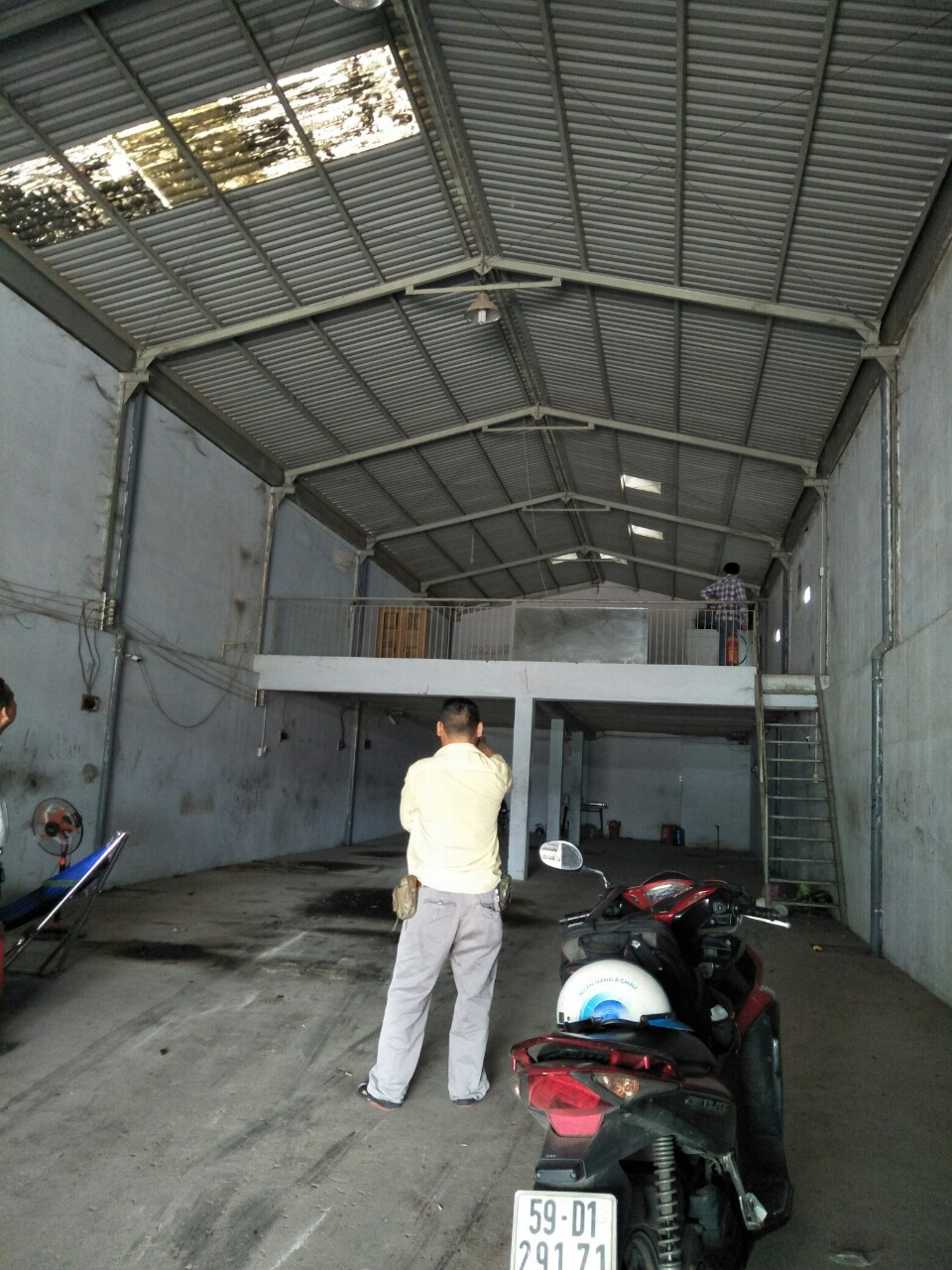 Kho xưởng mới xây dựng cần cho thuê gấp(160m-200m-300m)đường ấp chiến lược, 18B, lê văn quới