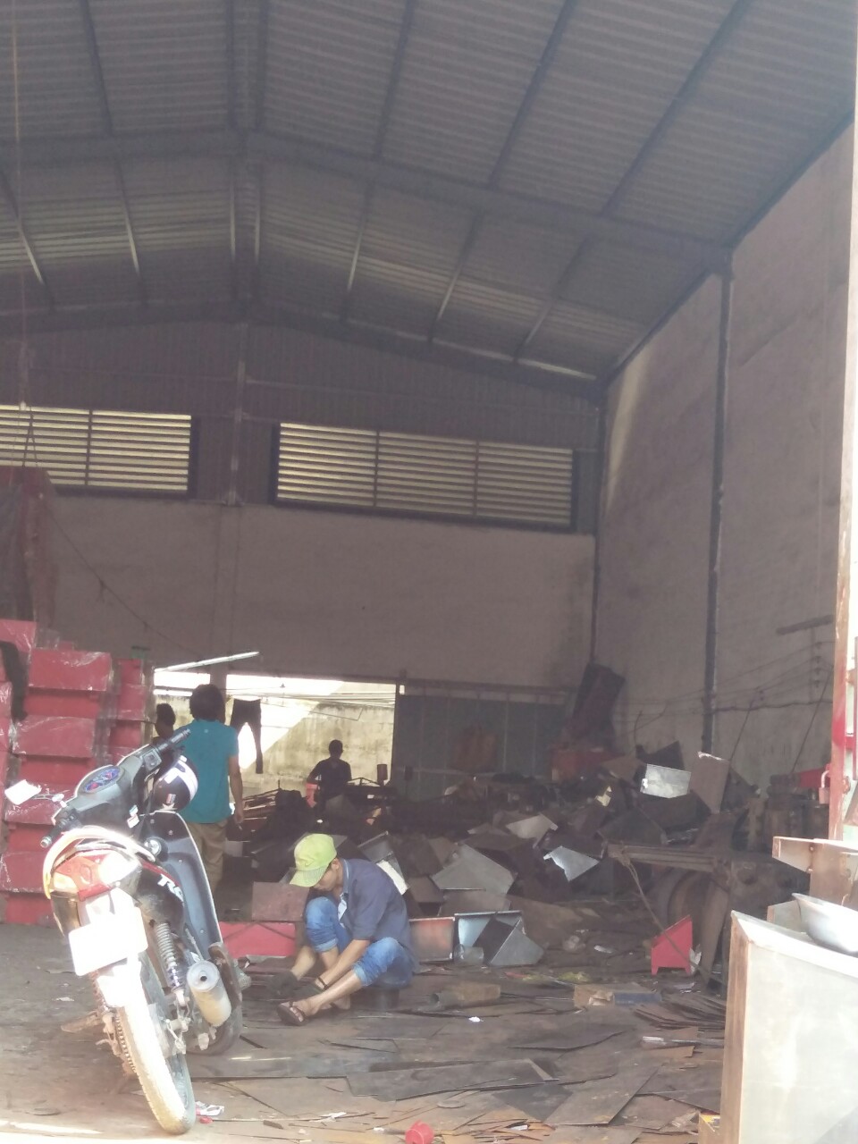 Kho xưởng đang trống vào sản xuất ngay cần cho thuê gấp(160m-200m-300m)đường chiến lược,lê đìng cẩn,bình trị đông