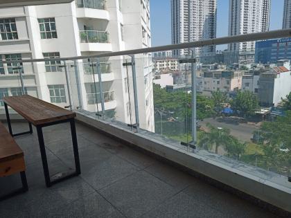 Cho thuê Căn hộ đã thiết kế làm Văn Phòng tại chung cư Hoàng Anh Thanh Bình, phường Tân Hưng, quận 7 : -	Diện tích 140m2