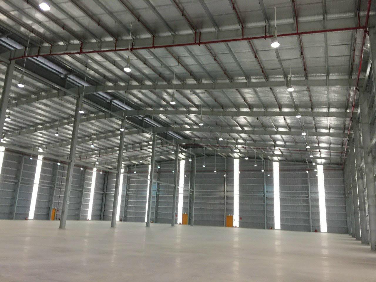 CHO THUÊ XƯỞNG 3200M2 TRONG KHUÔN VIÊN 5000M2 KCN TÂN ĐỨC, LONG AN