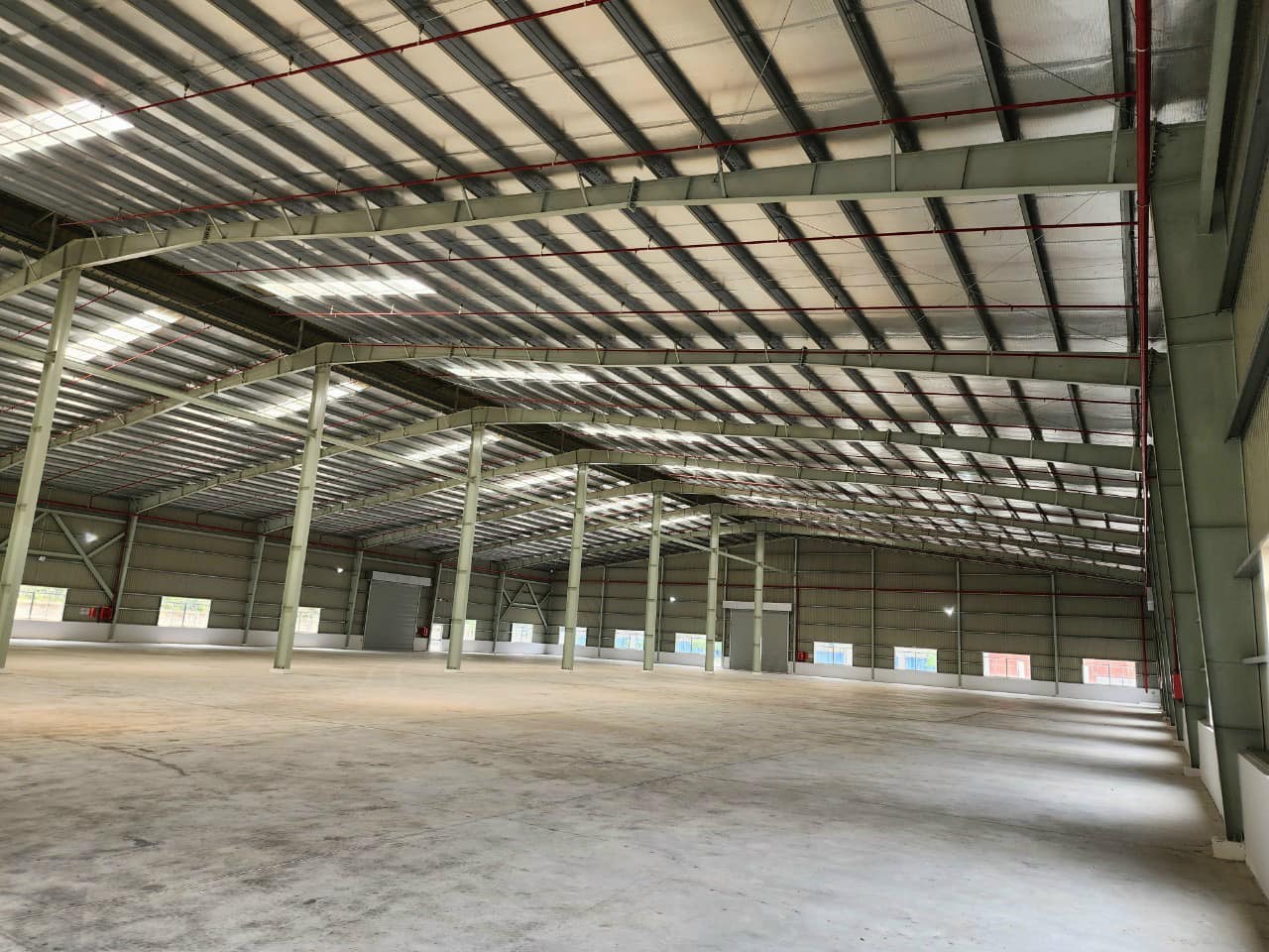 BÁN NHÀ XƯỞNG 7350M2 NGOÀI KCN XÃ ĐỨC HÒA HẠ, ĐỨC HÒA, LONG AN