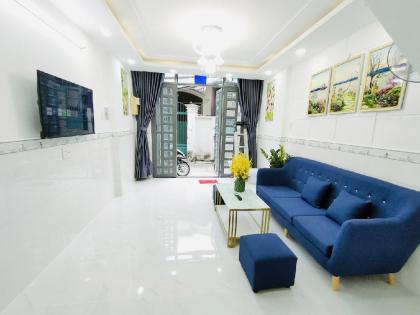 Nhà 3 tầng hẻm xe hơi,ngay Hiệp Thành City, Q.12  chỉ 2ty630 bớt lộc