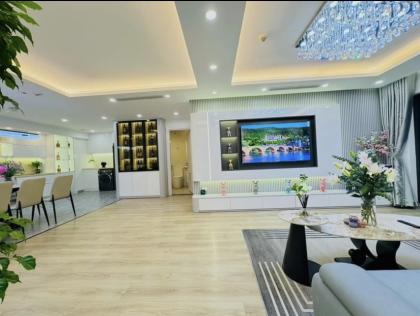 Bán căn hộ Diamond Goldmark city 104m2 3PN 2VS  tầng trung, hướng mát