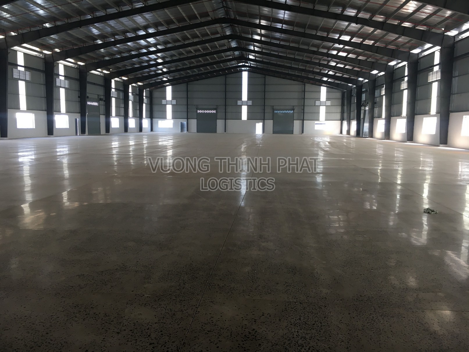 CHO THUÊ XƯỞNG MAY 16.500M2, LỚN NHẤT BÌNH CHÁNH, GIÁ RẺ THỜI ĐIỂM NÀY