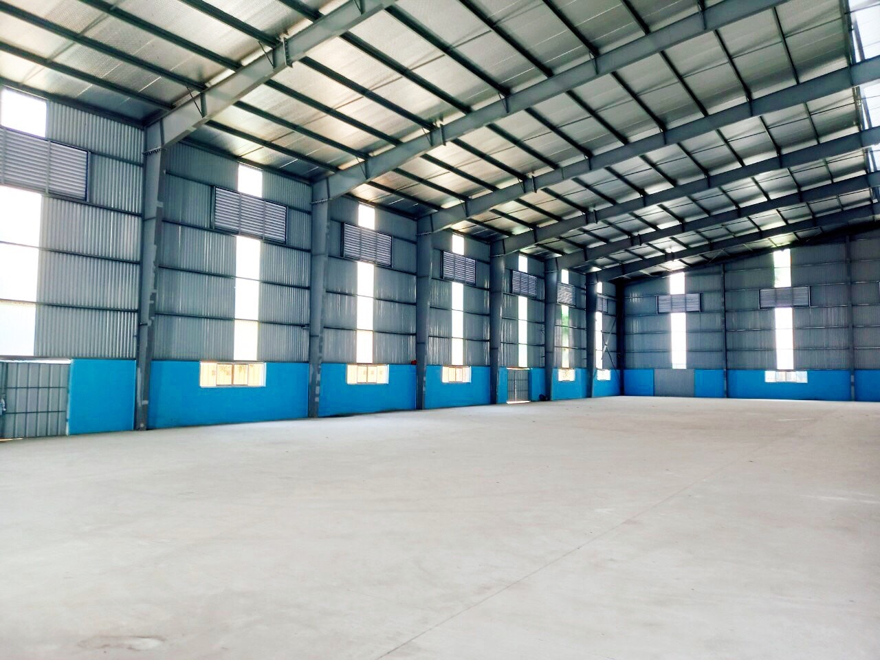 Cho thuê nhà xưởng mới 3100m2, 5200m2, 8700m2 KCN Tân Đức, Đức Hòa, LA