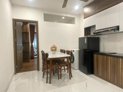 Cho thuê căn hộ ccmn 40m2, 1k1n full nội thất tại 98 Thái Hà.