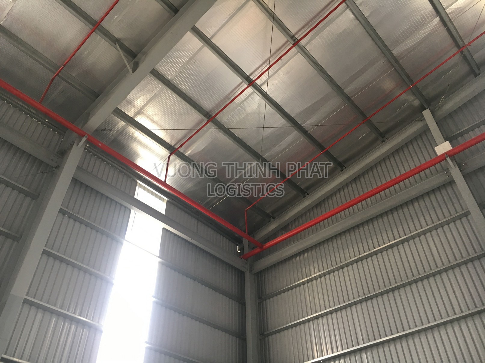 CHO THUÊ 1.500M2 KHO XƯỞNG QL 1A, GẦN NGÃ 4 GA, HÀ HUY GIÁP, VƯỜN LÀI,GIÁ TỐT NHẤT KHU VỰC