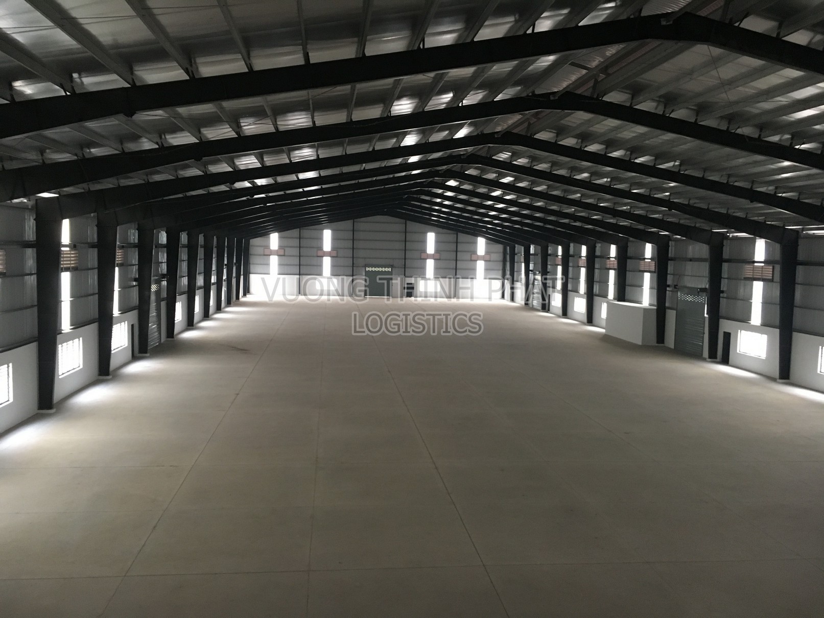 CHO THUÊ XƯỞNG 10.000M2 MỚI HẾT HỢP ĐỒNG, TÂN THỚI NHẤT 17, QUẬN 12, LIỀN KỀ TRƯỜNG CHINH, PHAN VĂN HỚN