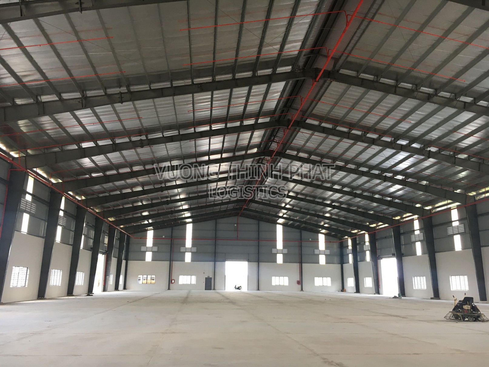 CHO THUÊ KHO XƯỞNG 2.500M2 MỚI XÂY PHẠM THỊ GIÂY, GIÁ TỐT NHẤT HÓC MÔN