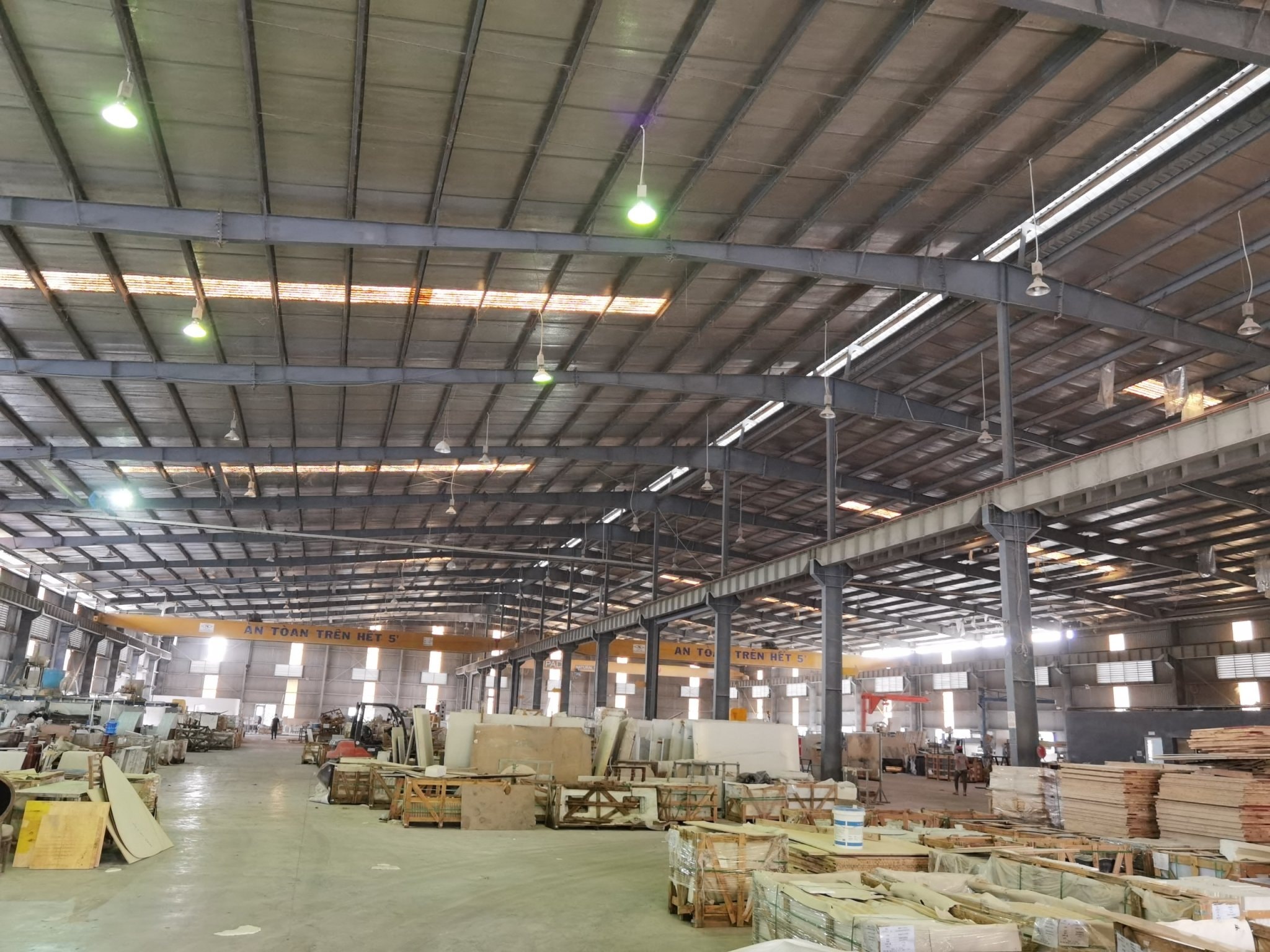 Cho thuê nhà xưởng 8600 m2 KCN Hải Sơn GĐ 3+4, Đức Hòa, Long An