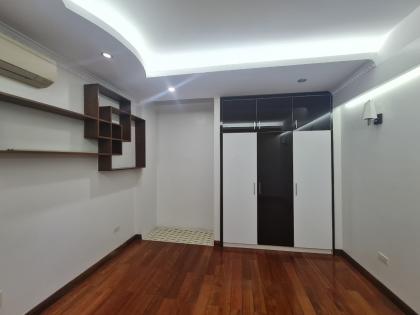 Bán gấp nhà phố Phương Liệt, Thanh Xuân, nhà chủ tự xây, 30m ra phố