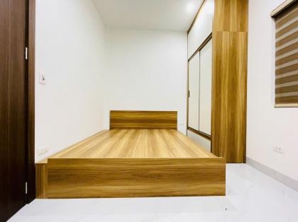 Bán nhà đường Minh Khai, diện tích 62 m2  giá  13.8 tỷ