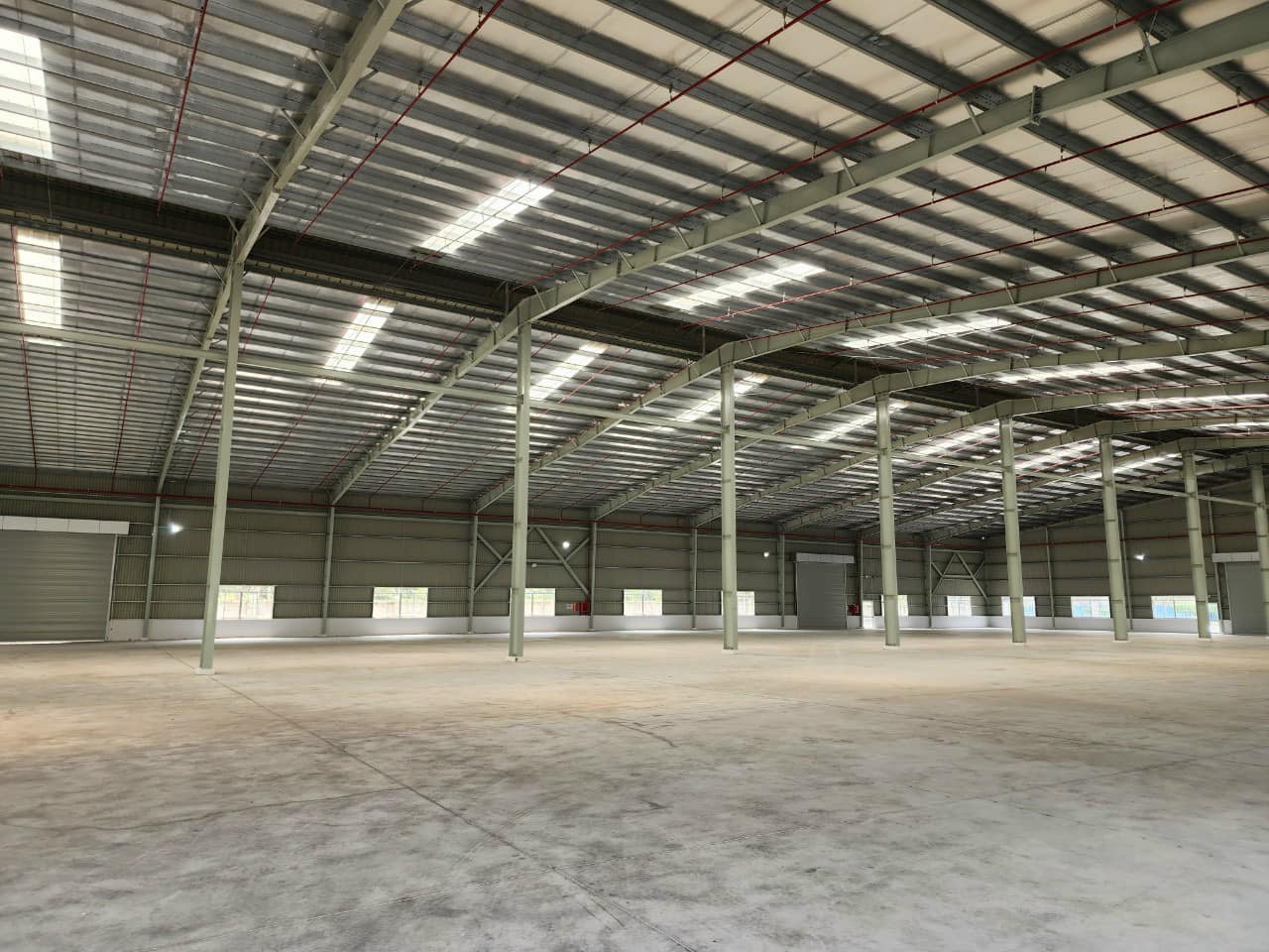 CẦN CHO THUÊ NHÀ XƯỞNG MỚI 6500M2 KCN THÁI HÒA, ĐỨC HÒA 3, LONG AN