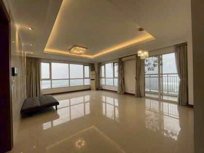 HIẾM CÓ! Royal City căn góc 3 PN diện tích 131M full nội thất vào ở ngay hơn 11 tỷ