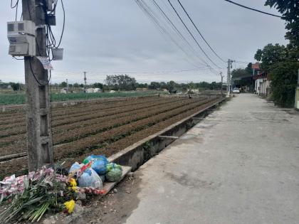 Bán gấp lô đất siêu đẹp đường thông ô tô tránh tại Mê Linh Hà Nội cách trục chính Mê Linh 500m