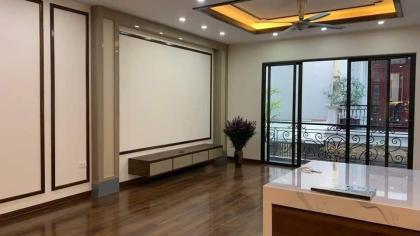 Bán nhà Phạm Văn Đồng, 36m2, phân lô, ô tô, nội thất chủ tặng,  nhỉnh 5tỷ.