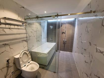 Tòa Văn Phòng-Phố Trung Kính (KĐT Trung Yên) 98/102, 7T Thang máy, MT 5.6m 48.5 Tỷ