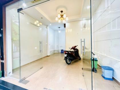 Bán nhà quận 10, đường 3 Tháng 2, 4 tầng, hẻm xe hơi, 30m2, 7.5 tỷ