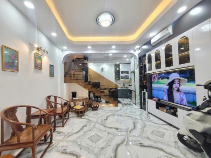 Ở NGAY! Bán Nhà 2 Tầng Lung Linh Lê Văn Sỹ, 45m2, 6.3 Tỷ TL