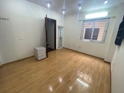 Bán nhà phố Thái Thịnh, Đống Đa, nhà đẹp 5 tầng, thoáng trước thoáng sau