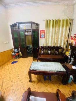 Bán Nhà Mặt Phố Nguyễn Thái Học 215m3T LÔ GÓC MT6,8m Vỉa Hè 110 Tỷ Nguyễn Thái Học.