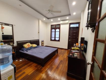 SIÊU HIẾM-Bán nhà Phố Nguyễn Tuân 44/50mx5Tầng,MT 4.2m 21.5 Tỷ cách phố chỉ 10m