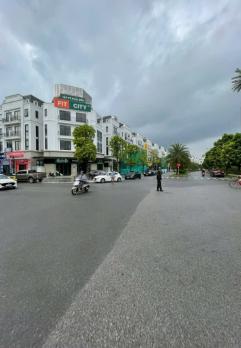 KHÓ TÌM. 15M RA PHỐ, HÀNG XÓM VINHOMES RIVERSIDE, Ô TÔ VÀO SỔ A4. BÁN ĐẤT LONG BIÊN HÀ NỘI