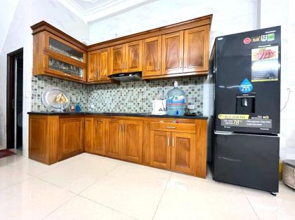 Cho thuê nhà sau Him Lam Vạn Phúc 50m x 6 tầng thông sàn chỉ 20 triệu 0903409888