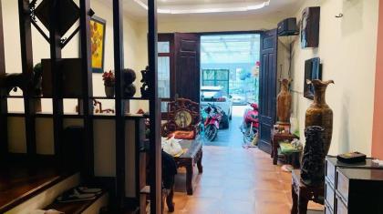 HIẾM-Bán nhà Ôtô tránh Phố Duy Tân, Kinh doanh siêu đỉnh 100m/ 4 Tầng chỉ 39.8 Tỷ
