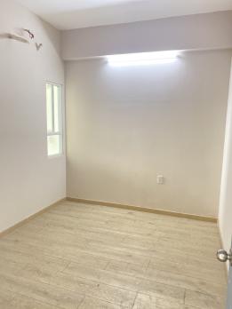 Bán C/c Blue Sky Tower, ( HQC Bình Trưng Đông) Quận 2 giá 2,05 tỷ, 60m2, 2PN, 2WC, nội thất cơ bản
