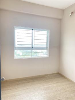 Bán C/c Blue Sky Tower, ( HQC Bình Trưng Đông) Quận 2 giá 2,05 tỷ, 60m2, 2PN, 2WC, nội thất cơ bản