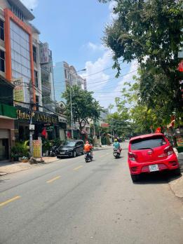 ĐỊNH CƯ NƯỚC NGOÀI – CẦN NHƯỢNG KHÁCH SẠN 7 TẦNG ĐANG KD TỐT – MT HÀ HUY GIÁP