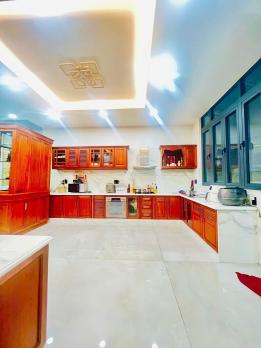 Bán nhà Mặt tiền Dương Đức Hiền - Lê Trọng Tấn, 7x23m, 5T - thang máy, 6PN, 27.9 tỷ