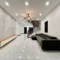 Bán nhà Phạm Văn Đồng, 76m2, phân lô, ô tô, nội thất chủ tặng,  nhỉnh 7tỷ.