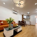 Bán căn hộ tập thể Bách Khoa, Hai Bà Trưng, 85m2 nhà đẹp ở luôn, ô tô đỗ chân cầu thang
