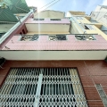 NHÀ BÁN • NGUYỄN VĂN CỪ GIÁP Q1 • HẺM XE HƠI 1 TRỤC • 55m2 • 4 Tầng • 9.7 TỶ.   • Vị trí: Nhà nằm trên đường