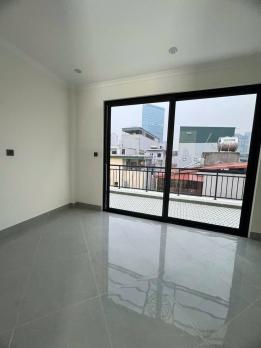 Bán nhà ngõ 235/23 Yên Hòa, Diện tích 30/33mx 5 tầng,mặt tiền 4.5m, giá 7.3 tỷ.