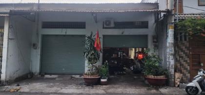 Bán nhà  Cấp 4, Hẻm 8m Lê Văn Quới - gần Hòa Bình, DT: 8x20m, tiện xây, giá 13.9 tỷ.