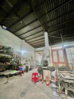 Bán nhà  Cấp 4, Hẻm 8m Lê Văn Quới - gần Hòa Bình, DT: 8x20m, tiện xây, giá 13.9 tỷ.