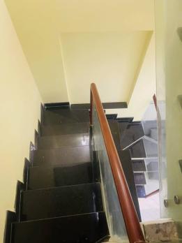 Nhà  Đường Nguyễn Văn Nguyễn Quận 1 Phường Tân Định.