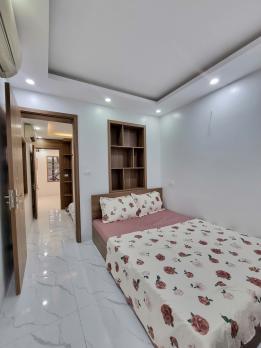 Bán căn hộ tập thể Giải Phóng, Đống Đa, căn góc, ô tô đỗ cửa, nhà đẹp ở luôn