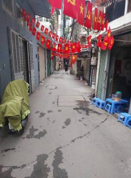 Tôi bán nhà riêng chính chủ 5 tầng Thịnh Quang Ngã Tư Sở DT 35m giá 6.1 tỷ