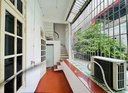 Bán nhà ngõ 663 Trương Định, Diện tích 55m x 3 tầng, mặt tiền 6.7, giá 7,7 tỷ