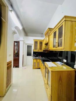 Bán nhà ngõ 663 Trương Định, Diện tích 55m x 3 tầng, mặt tiền 6.7, giá 7,7 tỷ