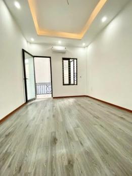Bán nhà ngõ 64 Vĩnh Hưng, Diện tích 25m x 5 tầng, mặt tiền 4m, giá 5.5 tỷ>