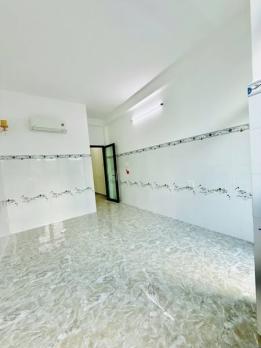 Nhà Đường Trần Bình Trọng Phường 1 Quận 10.