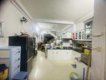 Bán nhà mặt tiền vị trí đẹp KD sầm uất Hoàng Văn Thụ TB 88m2 ngang 4.3m ngay ADORA 19 tỷ