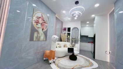 Chính Chủ - Đã Hoàn Công , DT 21M2 , 4 Tầng Đúc Với 3 PN,3WC -  Lý Chính Thắng